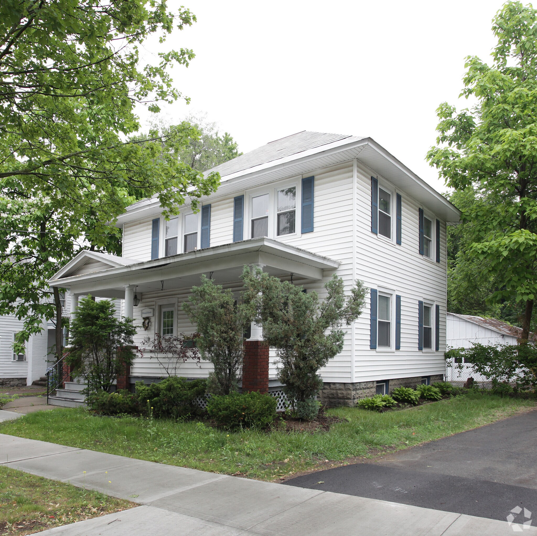 107 Bay St, Glens Falls, NY for sale Primary Photo- Image 1 of 1