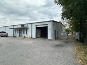 2118-2120 Utopia Ave, Nashville, TN for lease Building Photo- Image 1 of 16