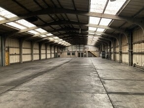 Lawn Rd, Worksop for lease Interior Photo- Image 2 of 2