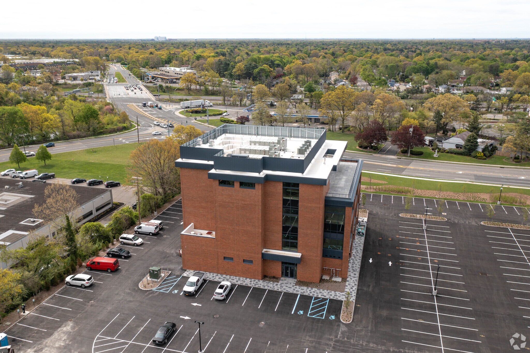 410 Motor Pky, Hauppauge, NY 11788 Retail for Lease