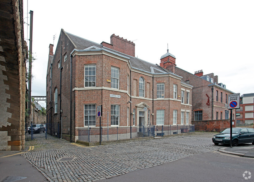 Clavering Pl, Newcastle Upon Tyne for sale - Primary Photo - Image 1 of 1