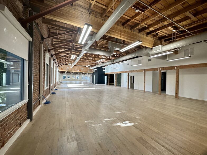 200-204 Santa Monica Blvd, Santa Monica, CA for lease - Interior Photo - Image 2 of 22