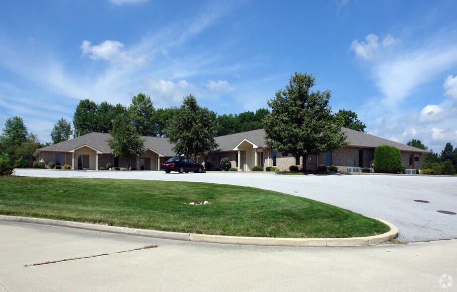 6319 Mutual Dr, Fort Wayne, IN for sale - Primary Photo - Image 1 of 1
