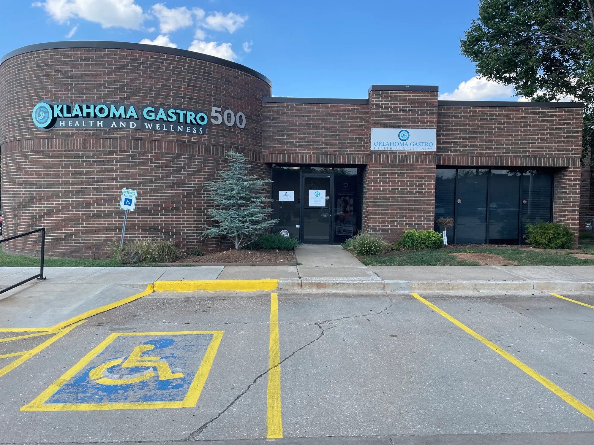 13301 N Meridian Ave, Oklahoma City, OK for lease Primary Photo- Image 1 of 8