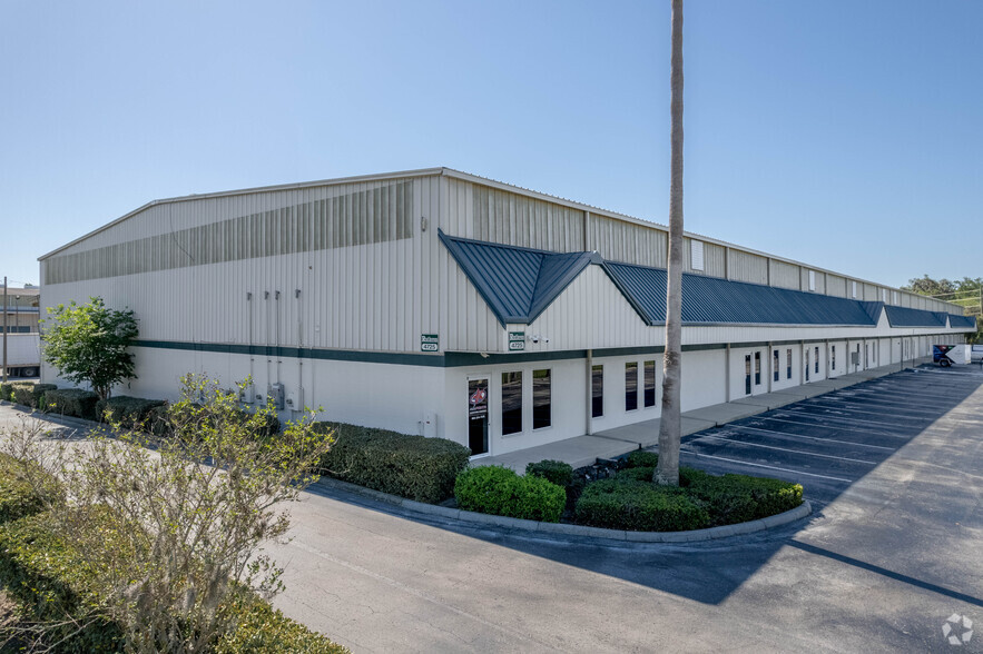 4725 E Lakeland Commerce Pky, Lakeland, FL for lease - Building Photo - Image 1 of 8