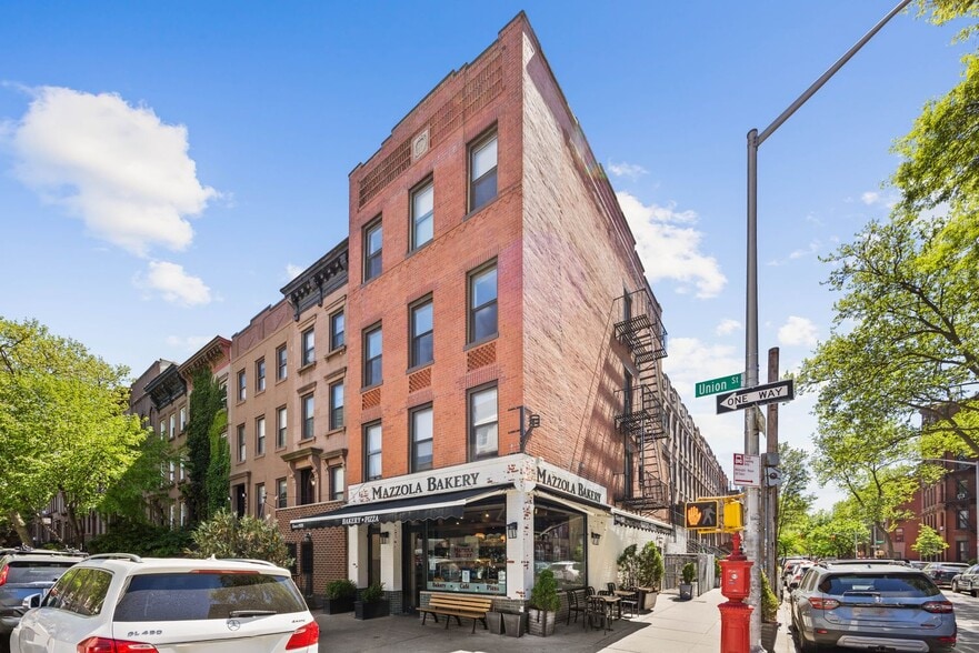 192-194 Union St, Brooklyn, NY for sale - Primary Photo - Image 1 of 37