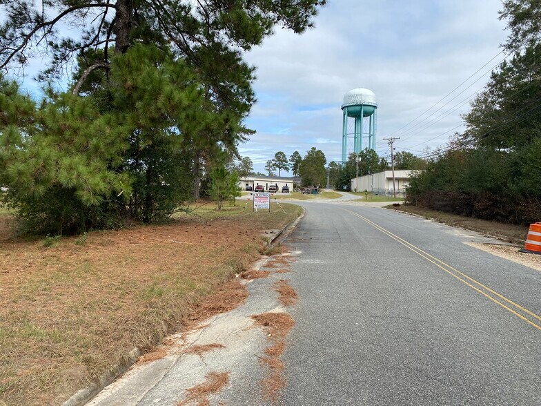 Sunset Circle, Moultrie, GA for sale - Primary Photo - Image 1 of 1