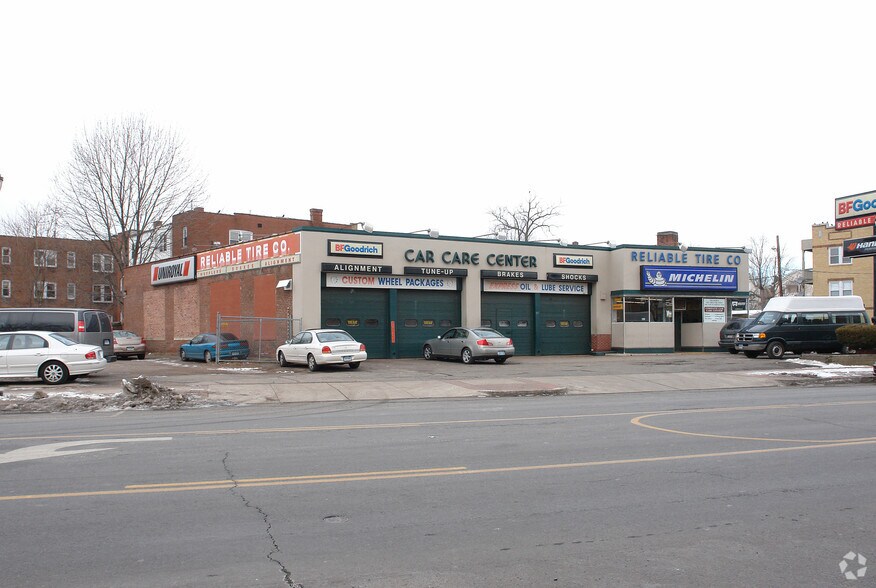 711 Maple Ave, Hartford, CT 06114 Reliable Auto Tire Company Inc