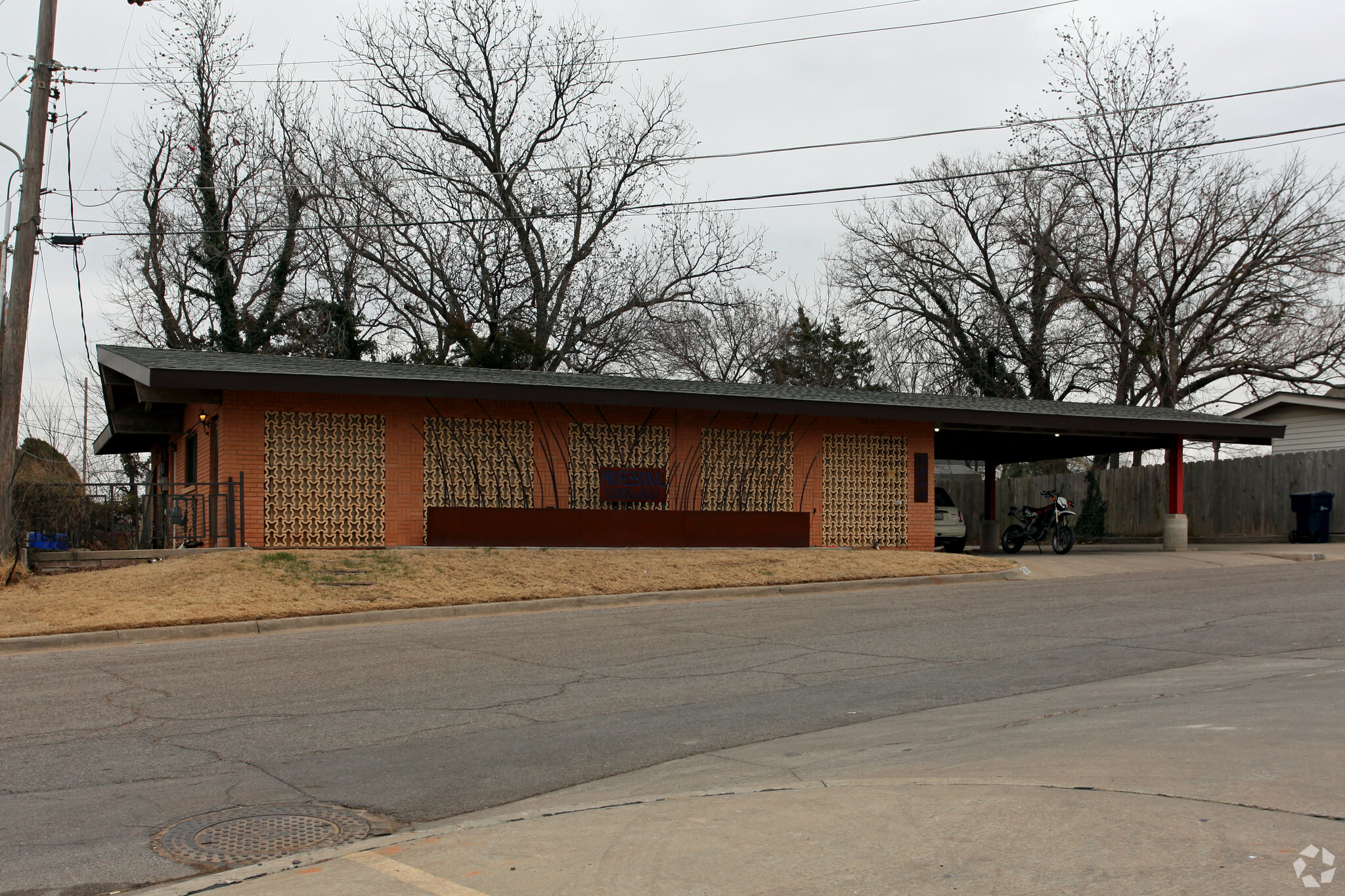 5112 N Military Ave, Oklahoma City, OK for lease Primary Photo- Image 1 of 31