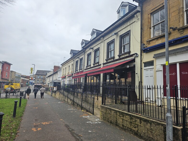 8-10 South Western Ter, Yeovil for sale - Building Photo - Image 2 of 5