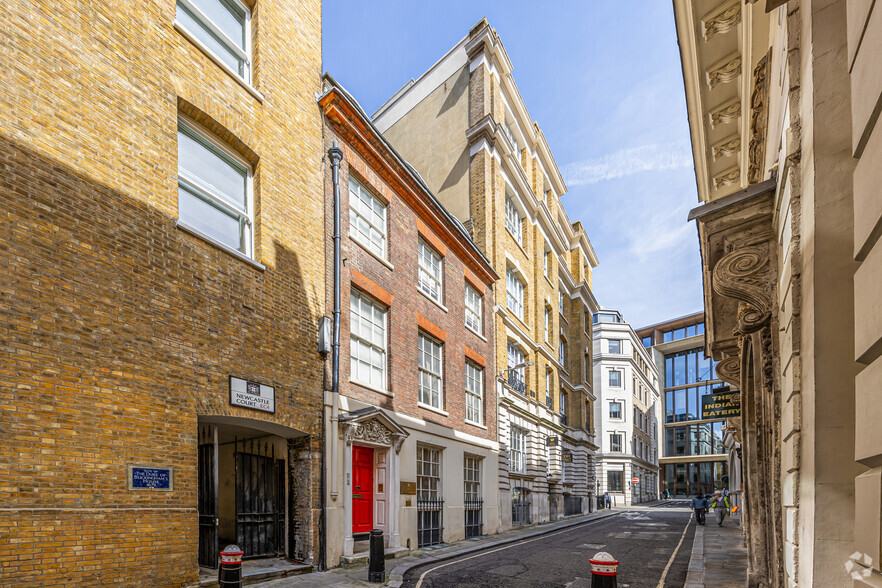 4 College Hl, London for lease - Building Photo - Image 2 of 3