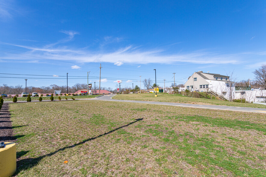 1871 Delmar Dr, Folcroft, PA for sale - Construction Photo - Image 3 of 5