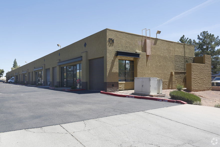 761 N Monterey St, Gilbert, AZ for lease - Building Photo - Image 2 of 5