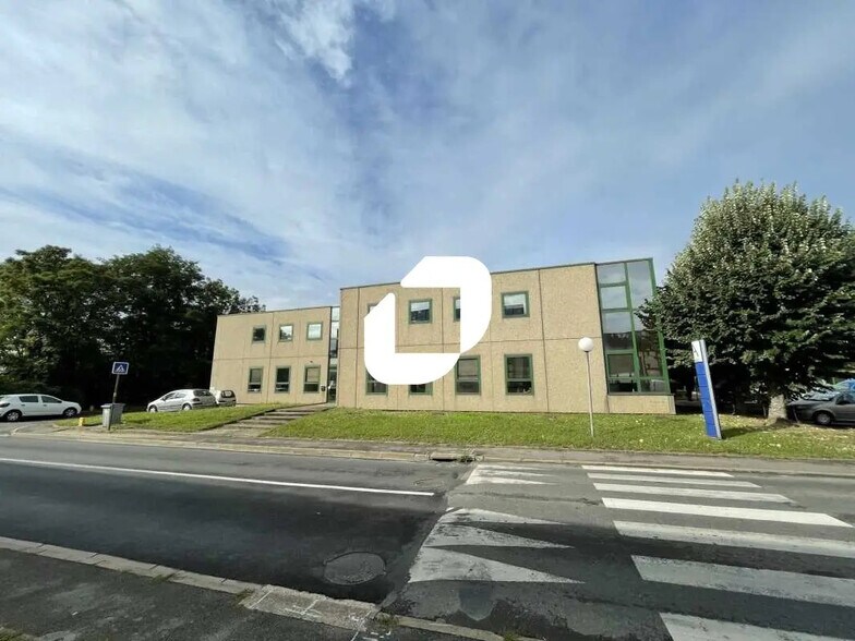 Office in Viry-Châtillon for lease - Building Photo - Image 2 of 8