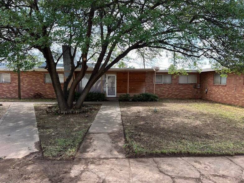 2813 W 8th St, Plainview, TX for sale - Primary Photo - Image 1 of 1