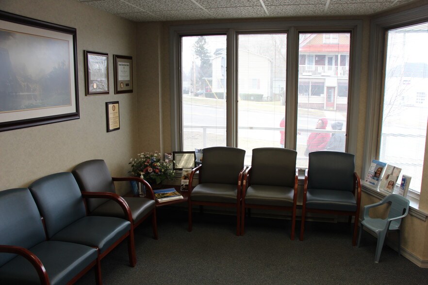 72 W Main St, Avon, NY for sale - Building Photo - Image 1 of 1