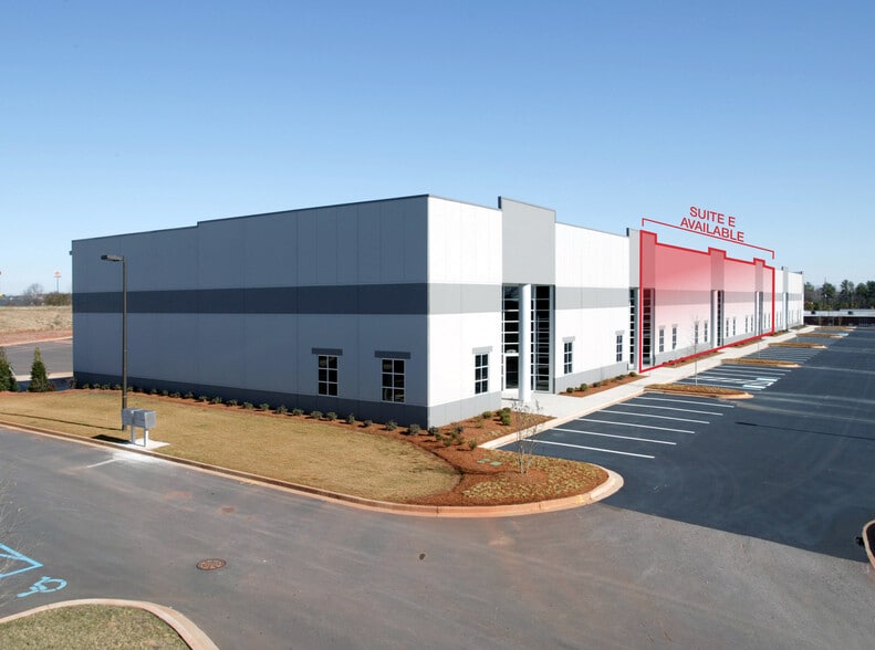 140 Congress Blvd, Duncan, SC for lease - Building Photo - Image 1 of 10
