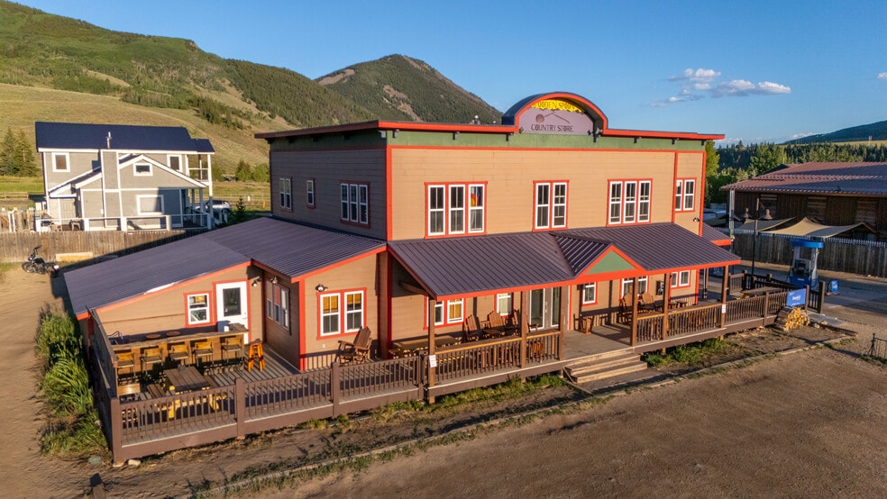 228 Elcho Ave, Crested Butte, CO for sale - Building Photo - Image 2 of 33