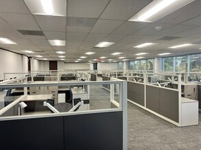 4888 Loop Central Dr, Houston, TX for lease Building Photo- Image 1 of 4