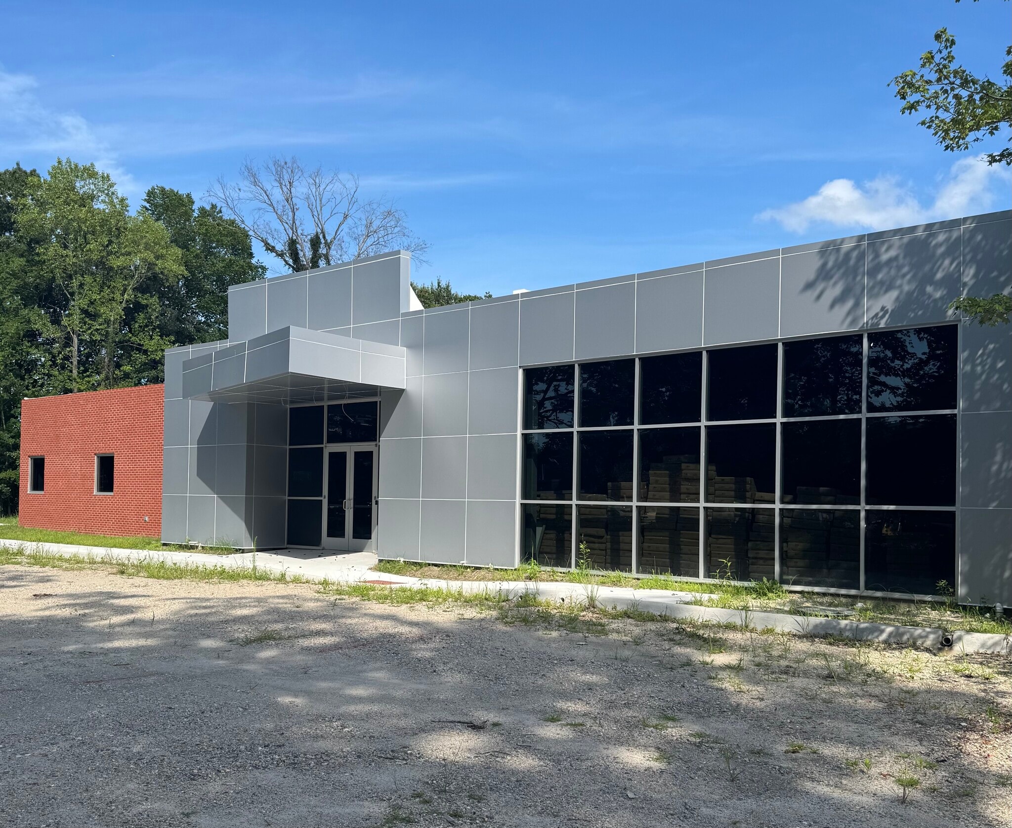 4420 Expressway Dr, Virginia Beach, VA for lease Primary Photo- Image 1 of 2