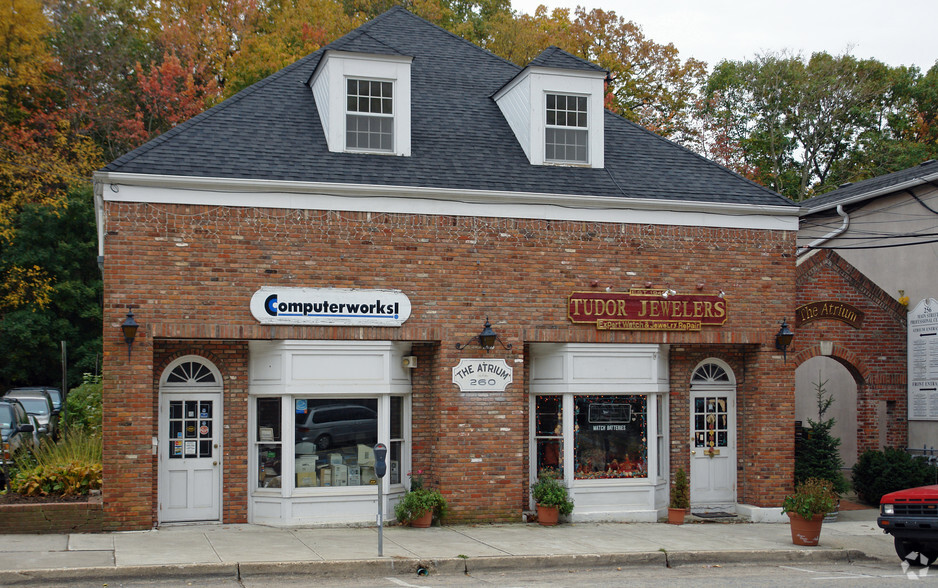 260 Main St, Northport, NY for lease - Primary Photo - Image 1 of 2