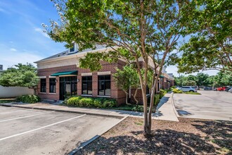 3345 Western Center Blvd, Fort Worth, TX for lease Building Photo- Image 2 of 9