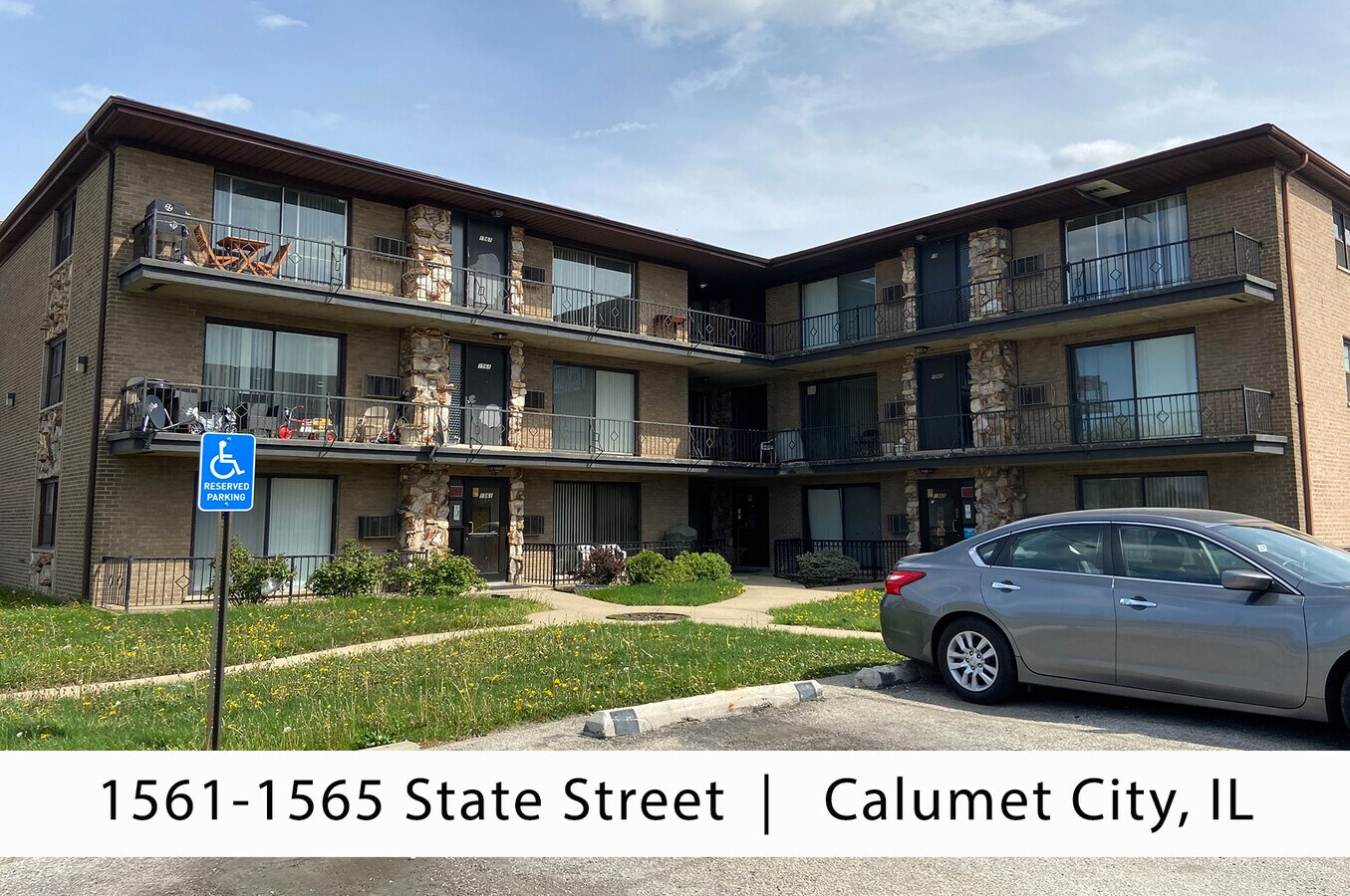 1561 State St, Calumet City, IL 60409