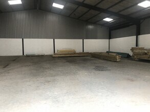 Chinthurst Ln, Guildford for lease Interior Photo- Image 2 of 2