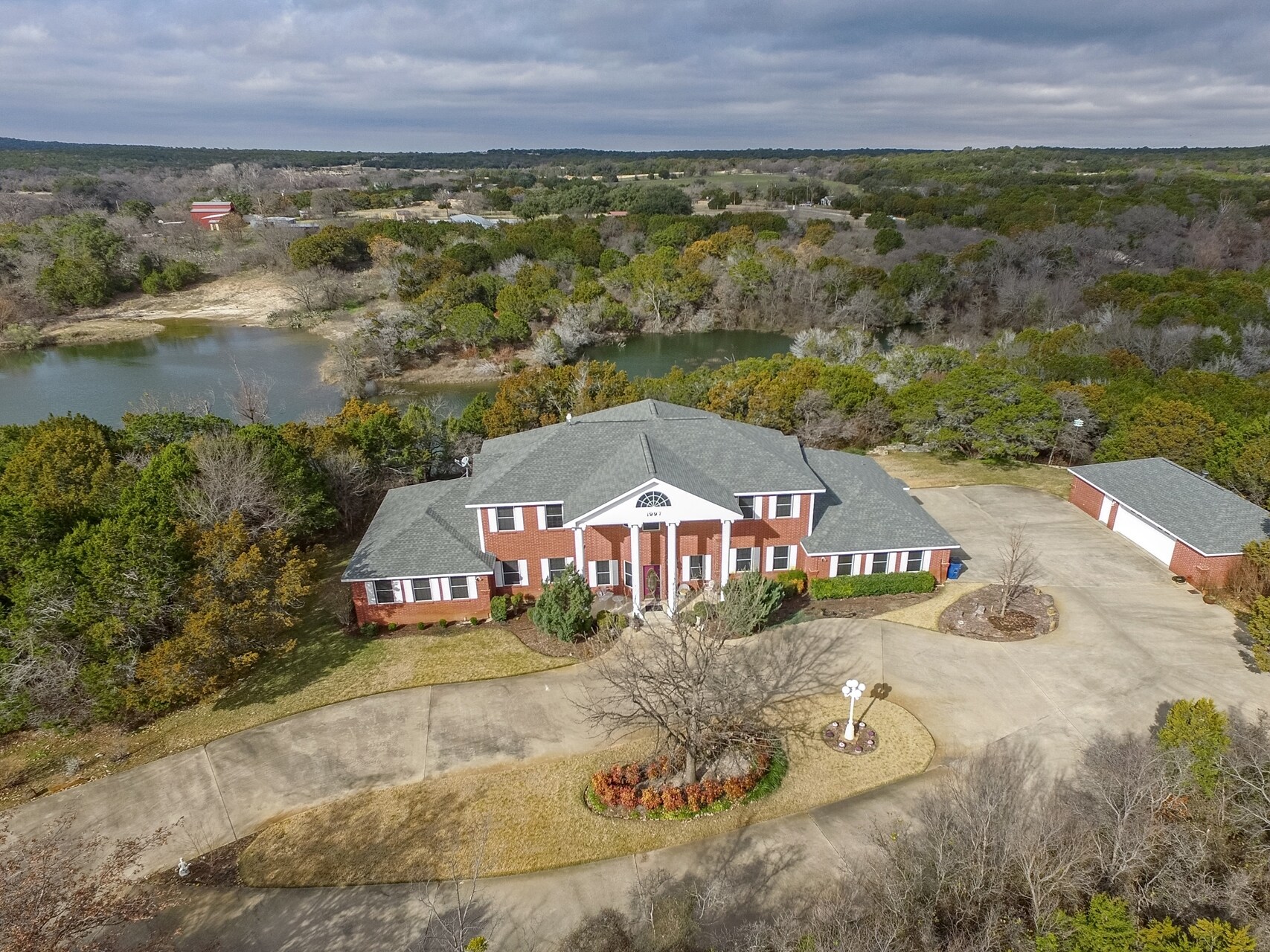 1169 Rivercrest Dr, Glen Rose, TX for sale Primary Photo- Image 1 of 1