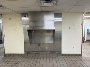 1700-1716 Long Beach Blvd, Long Beach, CA for lease Interior Photo- Image 2 of 5