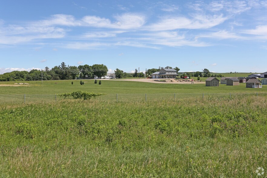 806 White Pines Rd SE, Pine Island, MN 55963