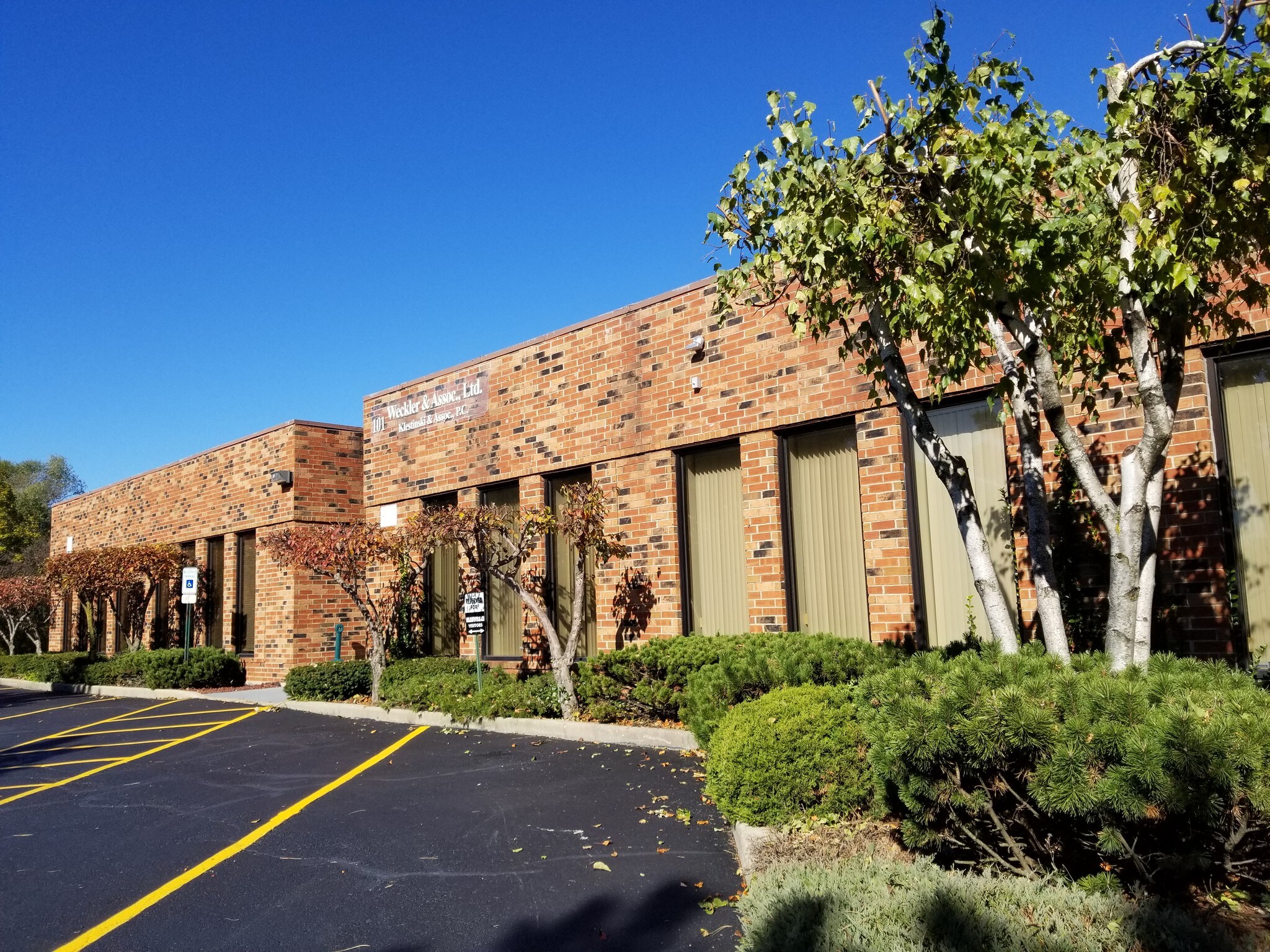 68 Ambrogio Dr, Gurnee, IL 60031 Office for Sale