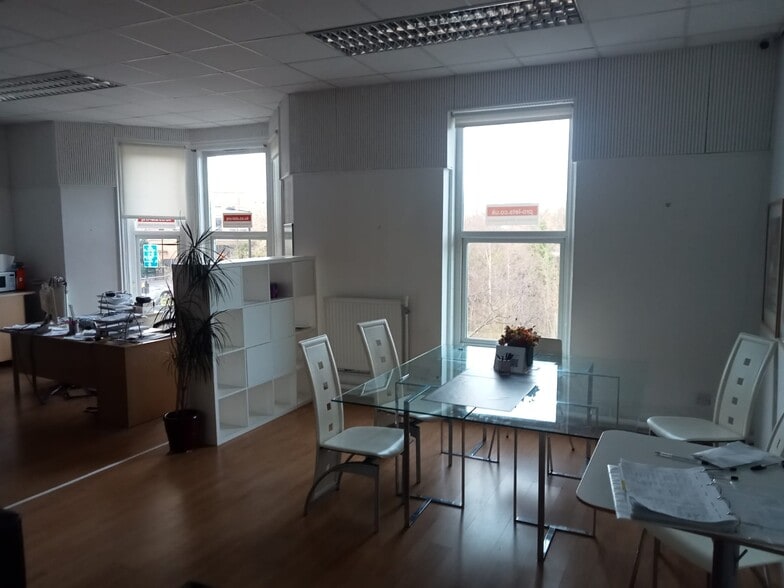 1-2 Osborne Rd, Newcastle Upon Tyne for lease - Interior Photo - Image 3 of 5