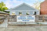 213 S Wright St, Burgaw NC - Day Care Center