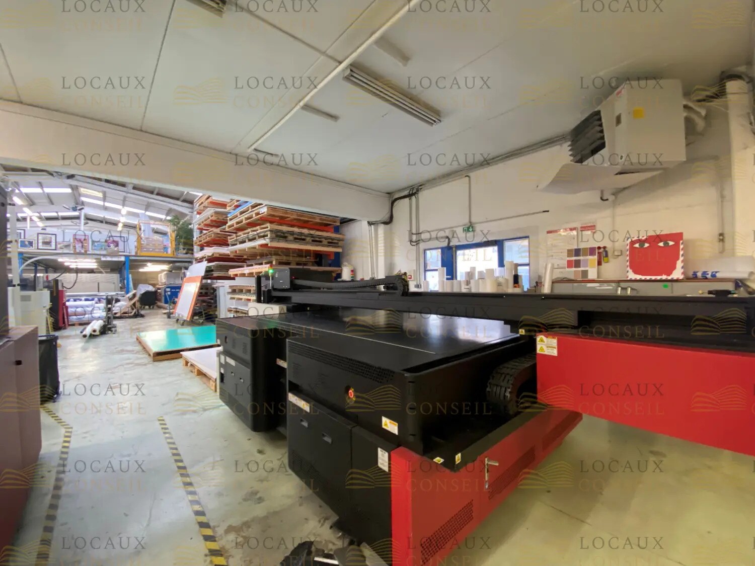 Flex in Argenteuil for lease Building Photo- Image 1 of 5