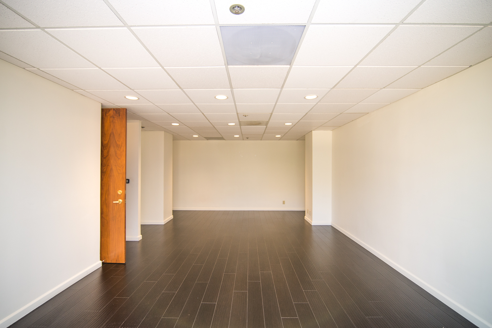 8730 W Sunset Blvd, West Hollywood, CA for lease Interior Photo- Image 1 of 7