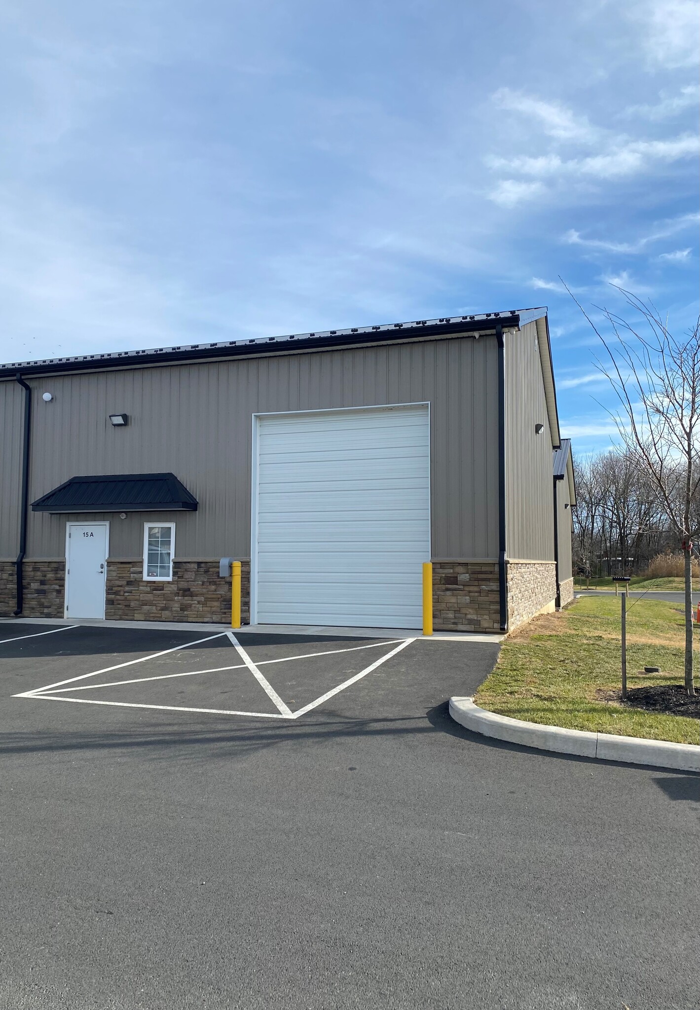 17 Bellecor Dr, New Castle, DE for lease Building Photo- Image 1 of 1