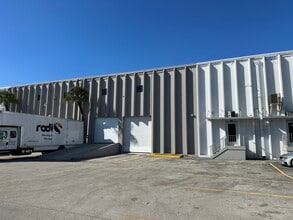 9305-9395 NW 101st St, Medley, FL for lease Interior Photo- Image 1 of 3