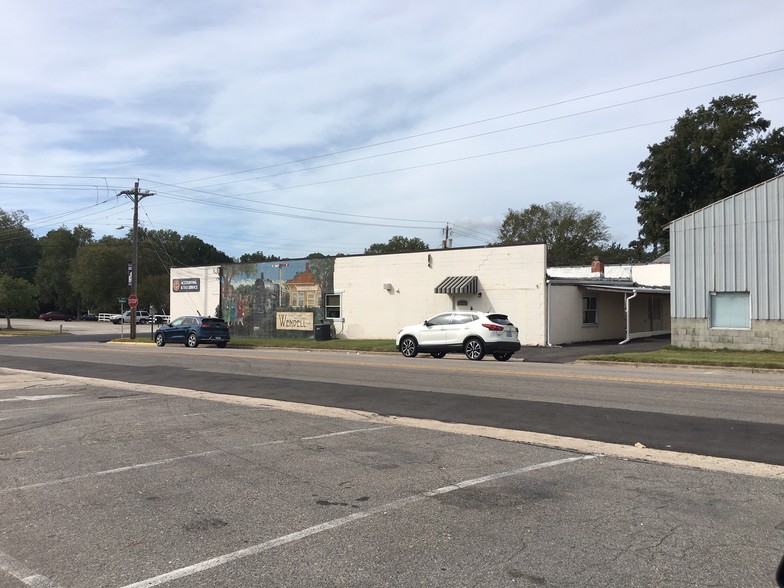 100 W 3rd St, Wendell, NC for sale - Building Photo - Image 1 of 1