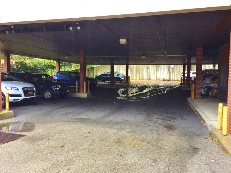 8 Revolutionary Rd, Ossining, NY for lease - Building Photo - Image 2 of 57