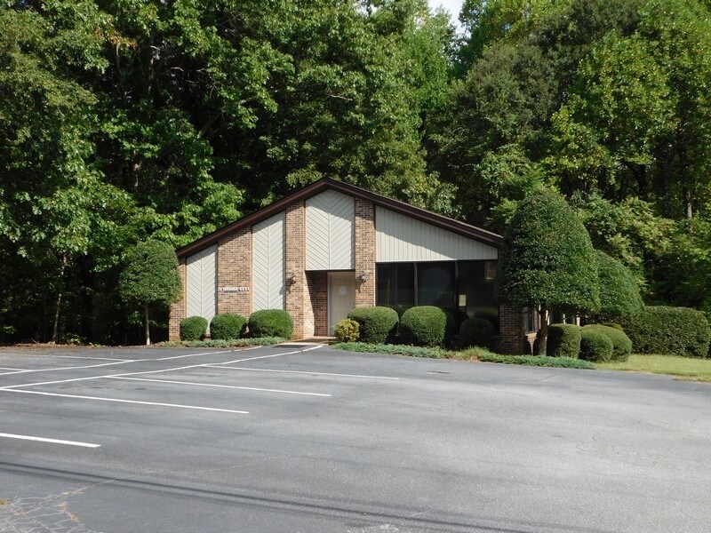 1010 W Main St, Laurens, SC for sale Primary Photo- Image 1 of 1