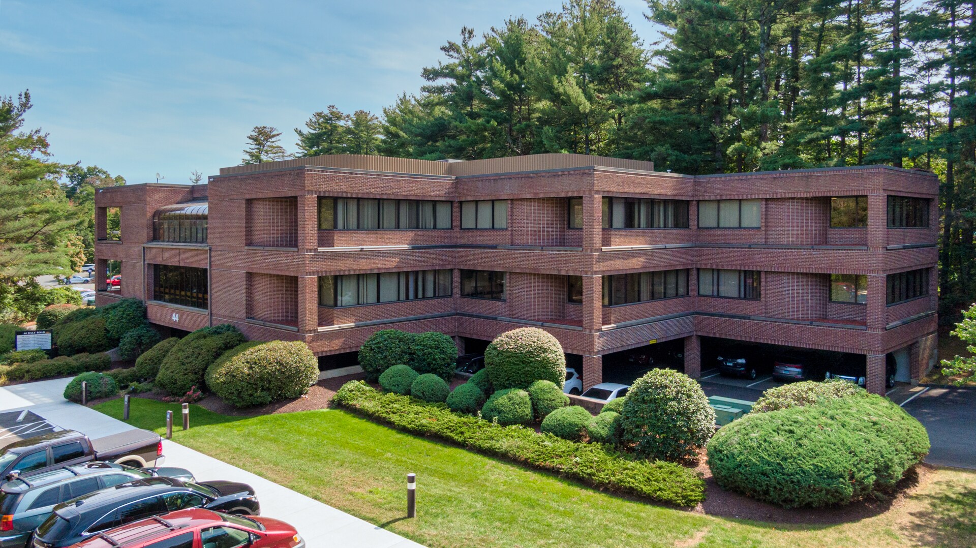 44 Dale Rd, Avon, CT for sale Building Photo- Image 1 of 1