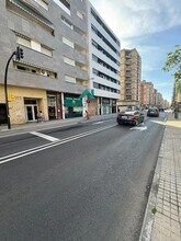 Retail in Zaragoza, Zaragoza for lease Interior Photo- Image 1 of 10
