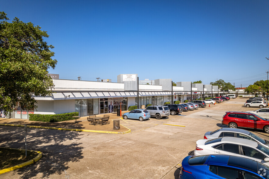 6400 S US 59 Hwy, Houston, TX for lease - Building Photo - Image 1 of 10