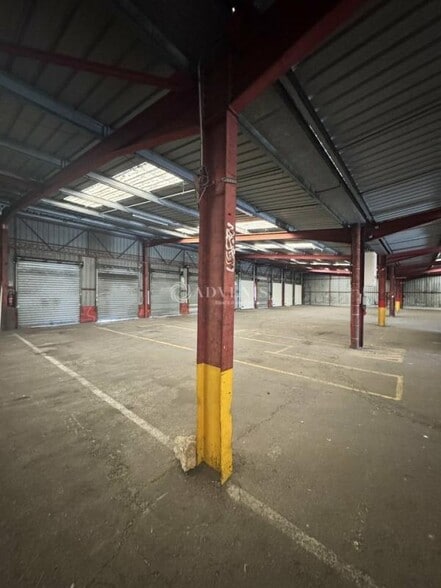 Industrial in for lease - Interior Photo - Image 1 of 3