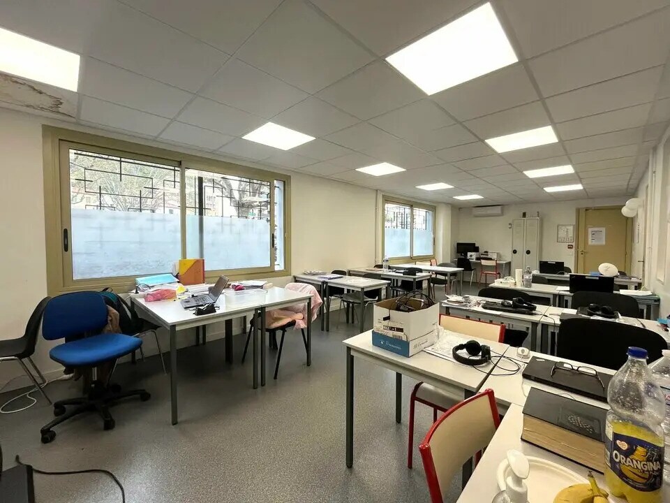 Office in Cagnes-sur-Mer for lease Interior Photo- Image 1 of 6