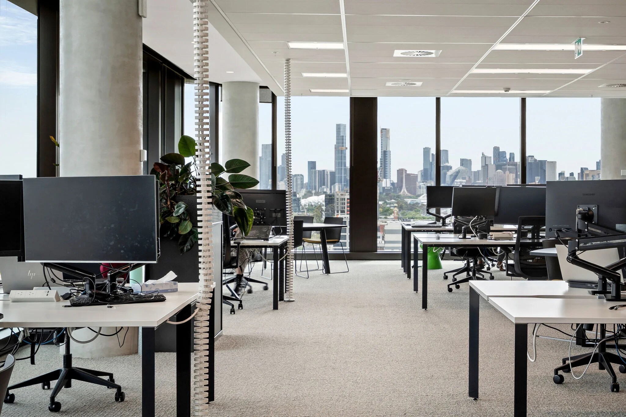 480 Swan St, RICHMOND for lease Interior Photo- Image 1 of 11