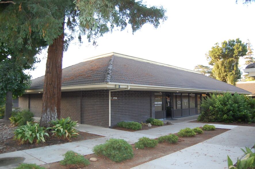 1706 E Bullard Ave, Fresno, CA for lease - Building Photo - Image 2 of 3