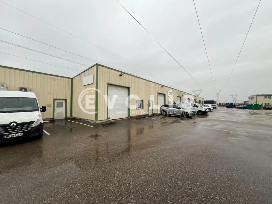 Office in Jonage for lease Building Photo- Image 1 of 6