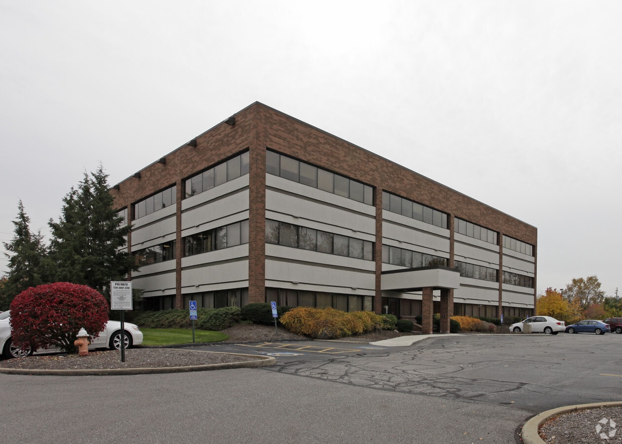 24700 Lorain Rd, North Olmsted, OH 44070